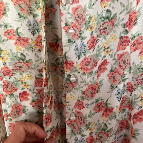 Beautiful Vintage Floral Dress - Picture 3 of 6